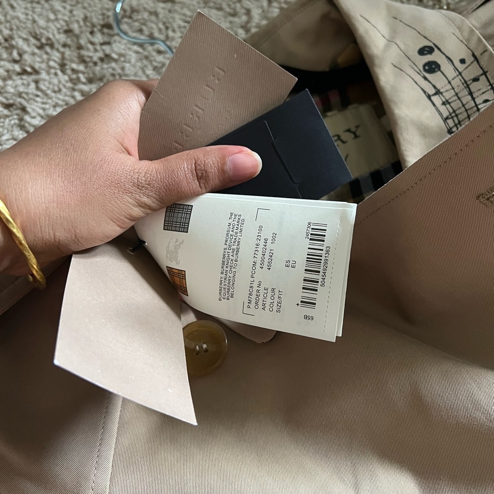Burberry Kris Wu Grafitti coat usa 2 can fit small as well - Picture 14 of 16